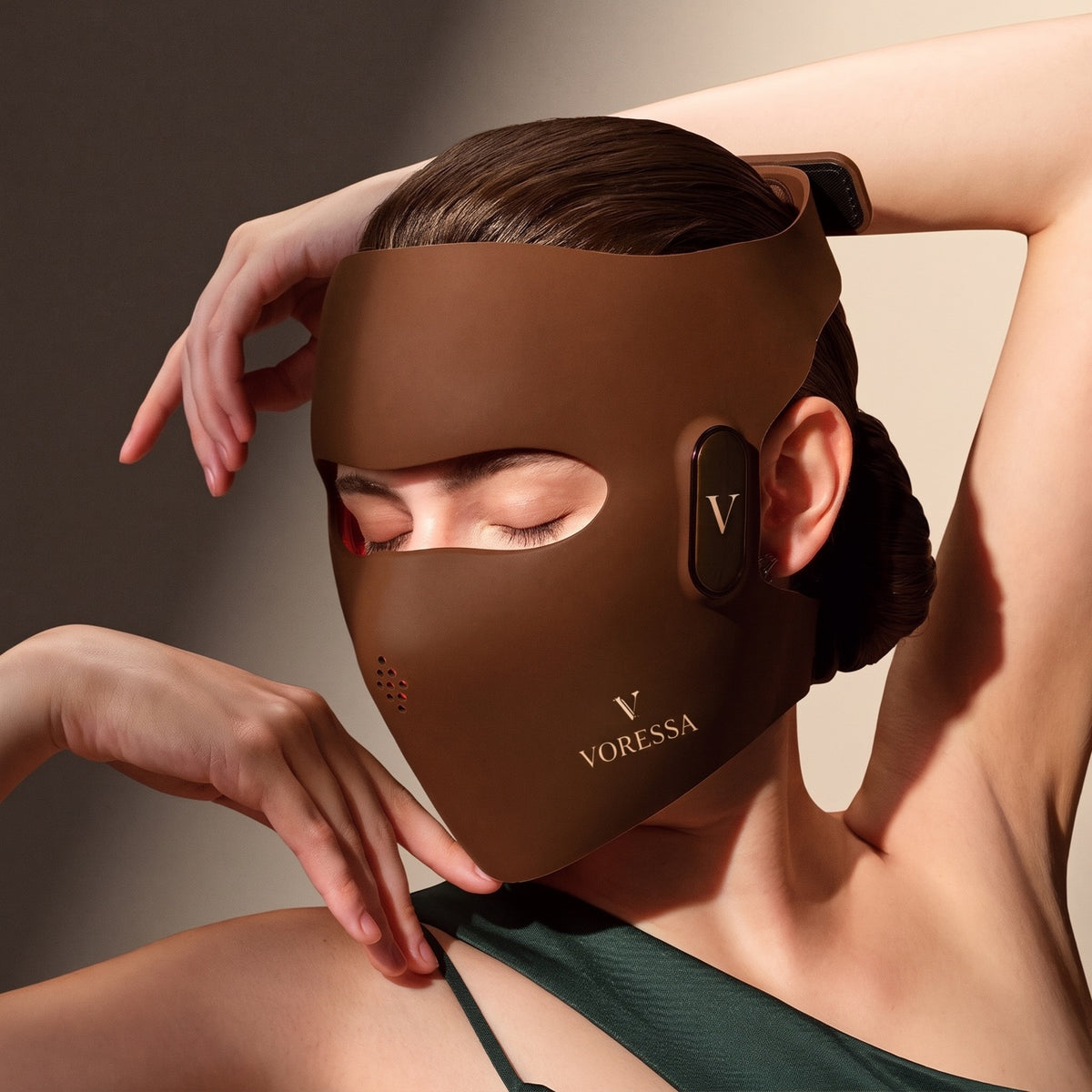 Voressa Red Light Face Mask